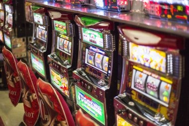 rk33 platform showing expanded live-dealer tables during SEA Games peak hours